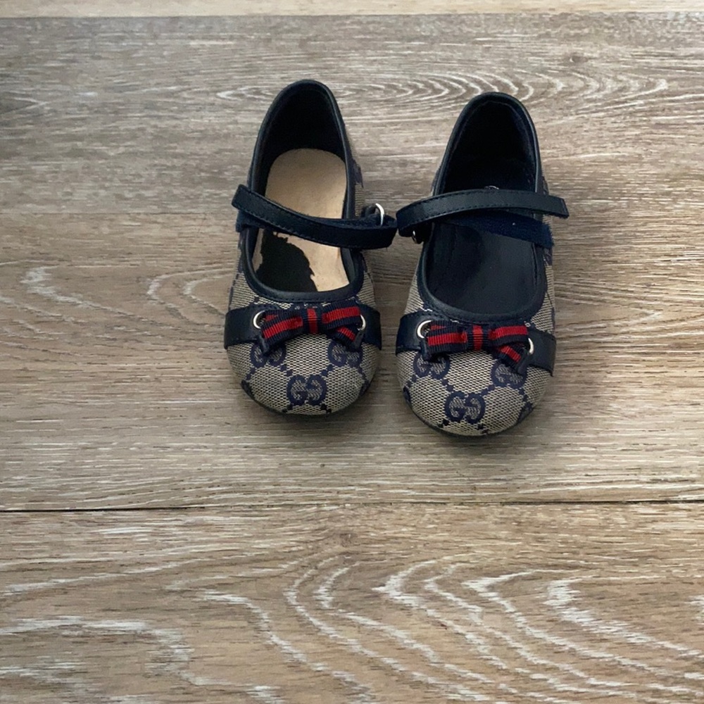 Gucci shoes